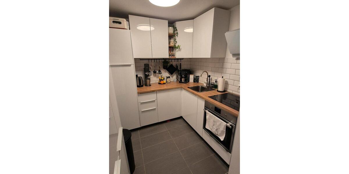 Etagenwohnung Leonberg - 2.5 Zimmer, 83 m&sup2;, 1.430&euro; | Angebot:25942012
