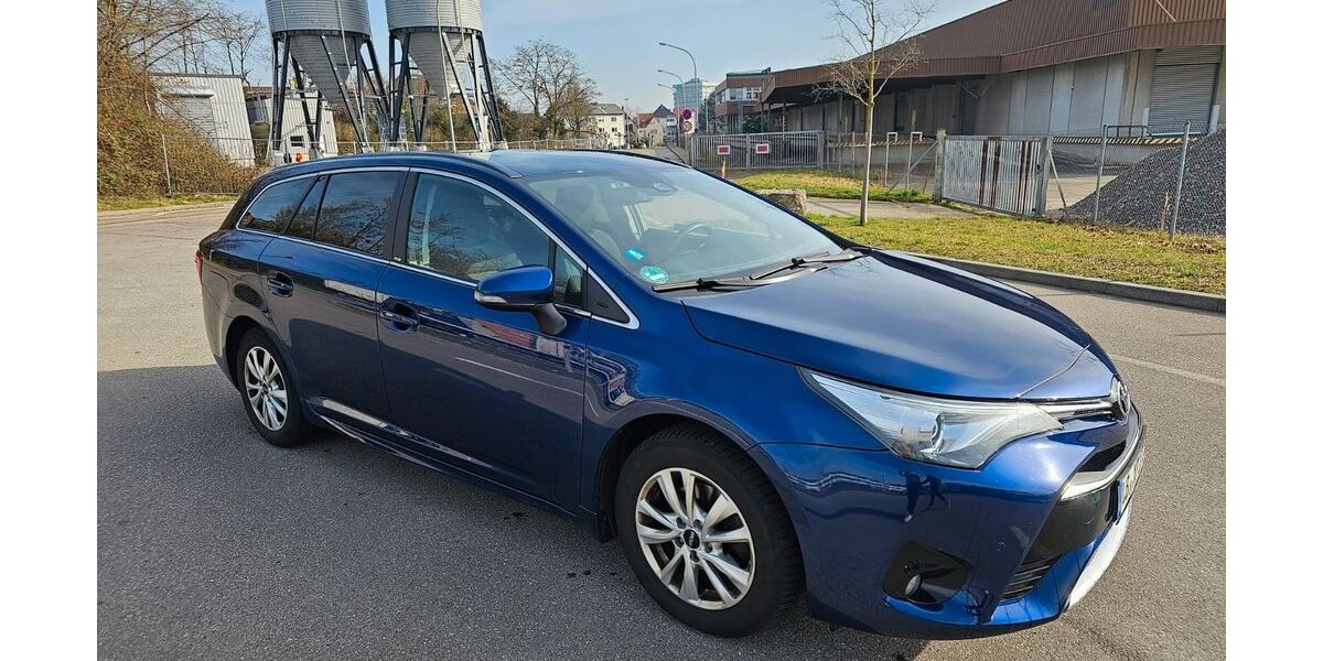 Toyota Avensis 78.000 km 16.700 &euro; Ludwigsburg 71636