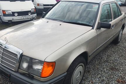 Mercedes-Benz 260 446.000 km 2.990 &euro; weinstadt 71384