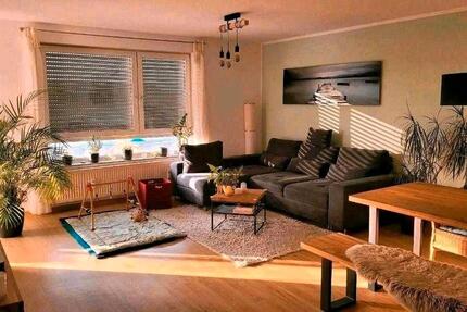 Wohnung Stuttgart Bad Cannstatt - 3 Zimmer, 79 m&sup2;, 1.100&euro; | Angebot:25973951