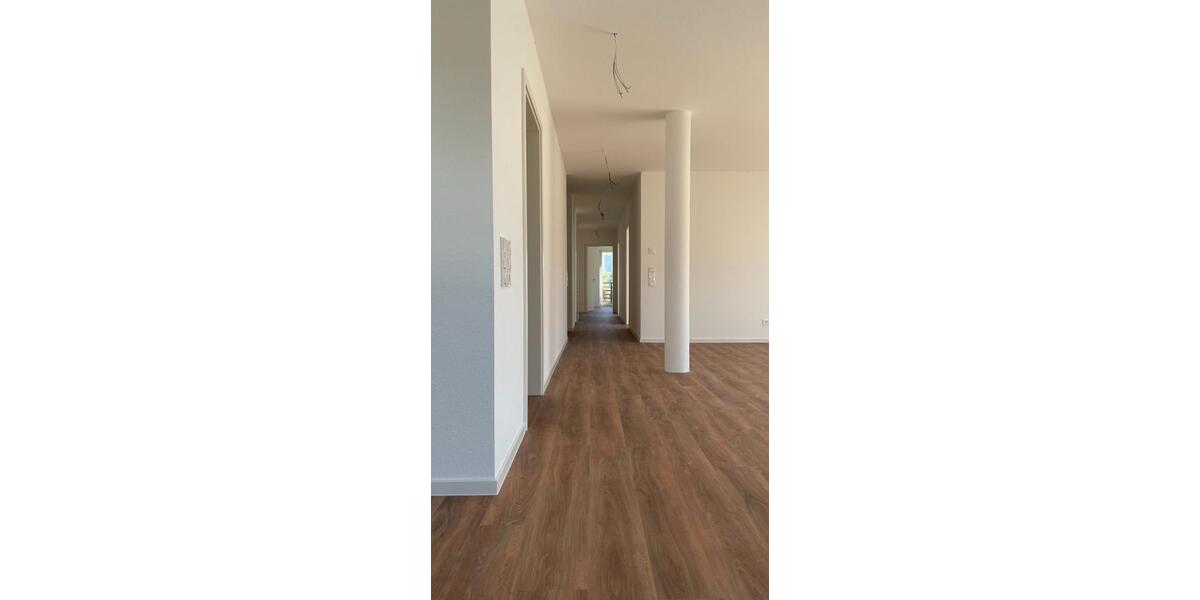 Hochparterre Weinsberg - 6 Zimmer, 160 m&sup2;, 2.400&euro; | Angebot:27571725