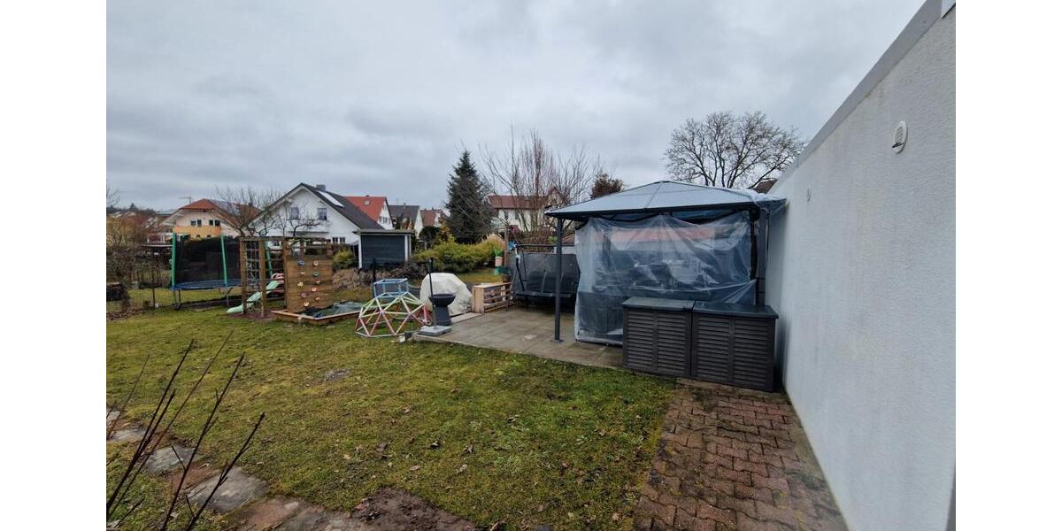 Dachgeschoßwohnung Tiefenbronn - 3 Zimmer, 75 m&sup2;, 269.000&euro; | Angebot:26032041