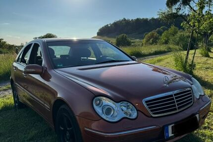 Mercedes-Benz C 180 305.279 km 2.699 &euro; Affalterbach 71563