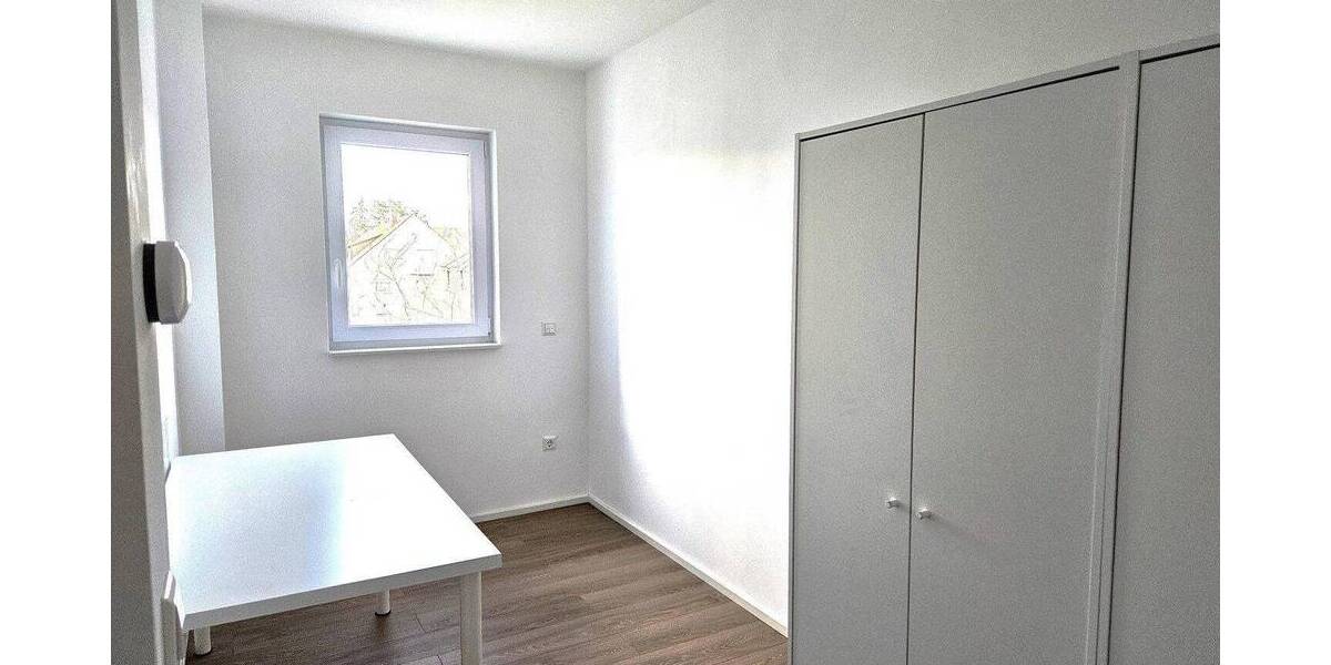 Etagenwohnung Stuttgart Bad Cannstatt - 3 Zimmer, 122 m&sup2;, 2.050&euro; | Angebot:26820850