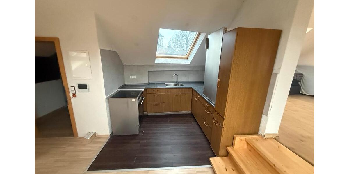 Dachgeschoßwohnung Illingen - 2 Zimmer, 70 m&sup2;, 600&euro; | Angebot:25612118