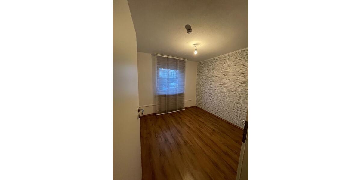 Erdgeschoßwohnung Sachsenheim - 1.5 Zimmer, 40 m&sup2;, 680&euro; | Angebot:27576605