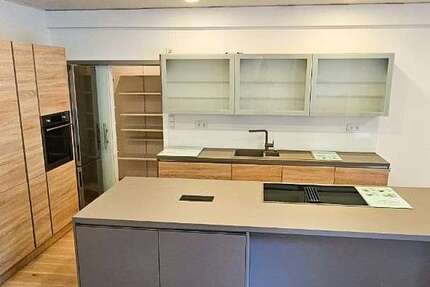 Wohnung Esslingen Innenstadt - 5 Zimmer, 153 m&sup2;, 589.000&euro; | Angebot:24366594