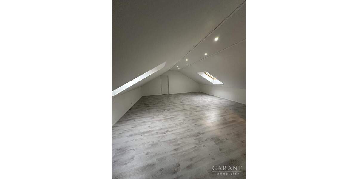 Einfamilienhaus Nordheim - 7 Zimmer, 282 m&sup2;, 1.198.000&euro; | Angebot:25730292