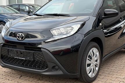Toyota Aygo (X) 17.400 km 10.995 &euro; Stuttgart 70597