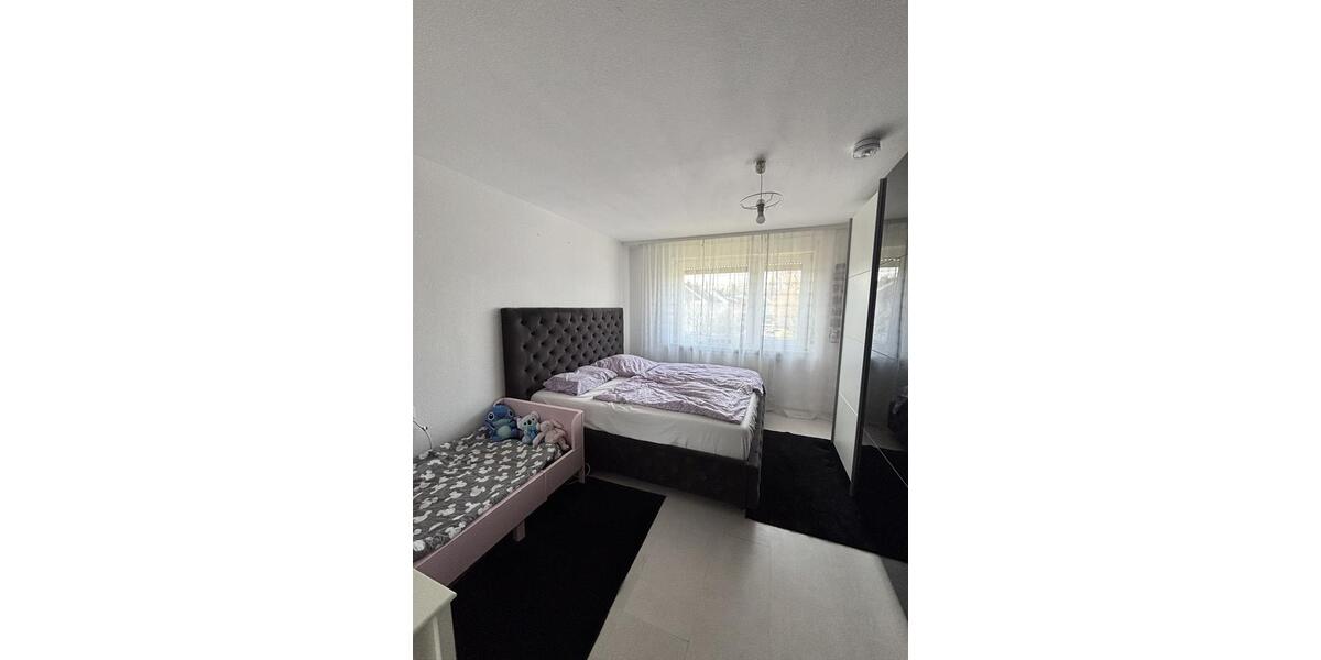 Etagenwohnung Ludwigsburg Oßweil - 3.5 Zimmer, 83 m&sup2;, 1.060&euro; | Angebot:25789024