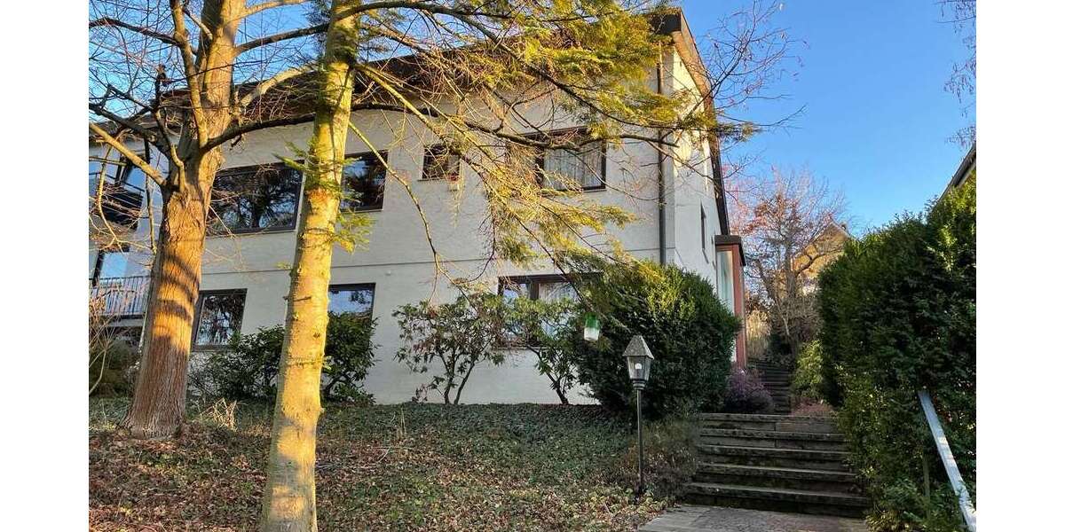 Einfamilienhaus Stuttgart Weilimdorf Weilimdorf - 7 Zimmer, 208 m&sup2;, 990.000&euro; | Angebot:24600267