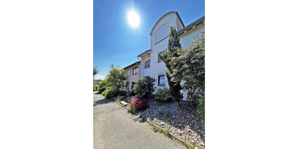 Dachgeschoßwohnung Lauffen am Neckar - 3.5 Zimmer, 89 m&sup2;, 1.250&euro; | Angebot:26477083