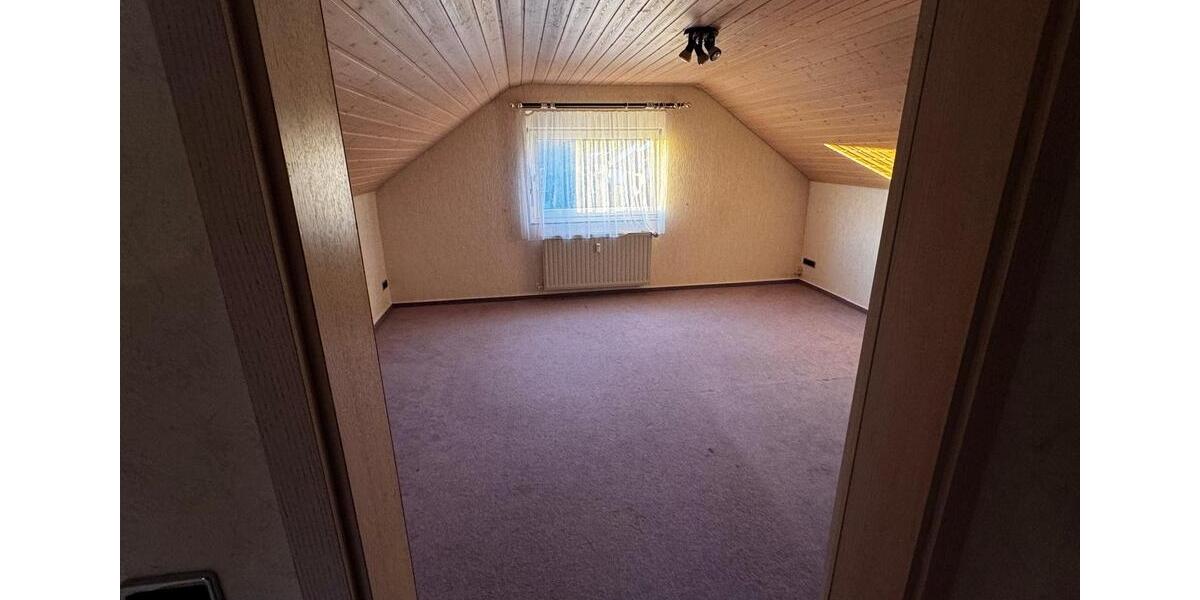 Mehrfamilienhaus, Wohnhaus Burgstetten - 8 Zimmer, 163 m&sup2;, 440.000&euro; | Angebot:25378433