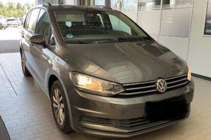 VW Touran 162.500 km 12.990 &euro; Magstadt 71106