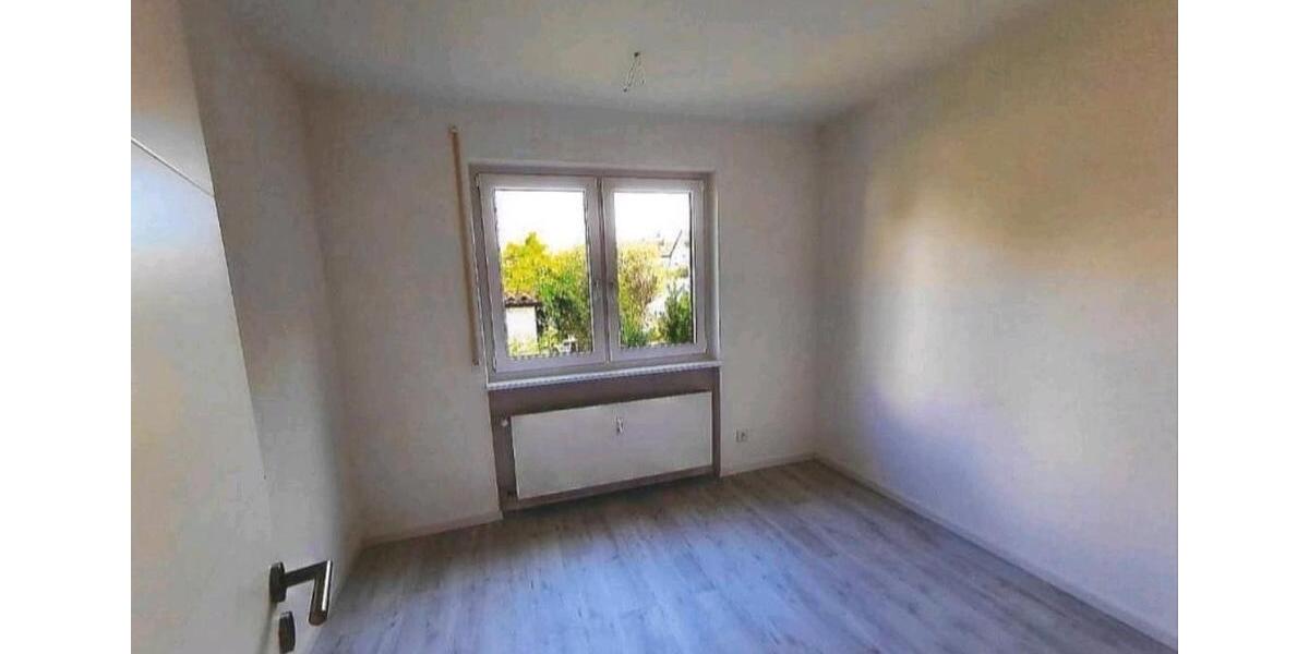 Erdgeschoßwohnung Filderstadt - 3 Zimmer, 98 m&sup2;, 1.500&euro; | Angebot:27591484