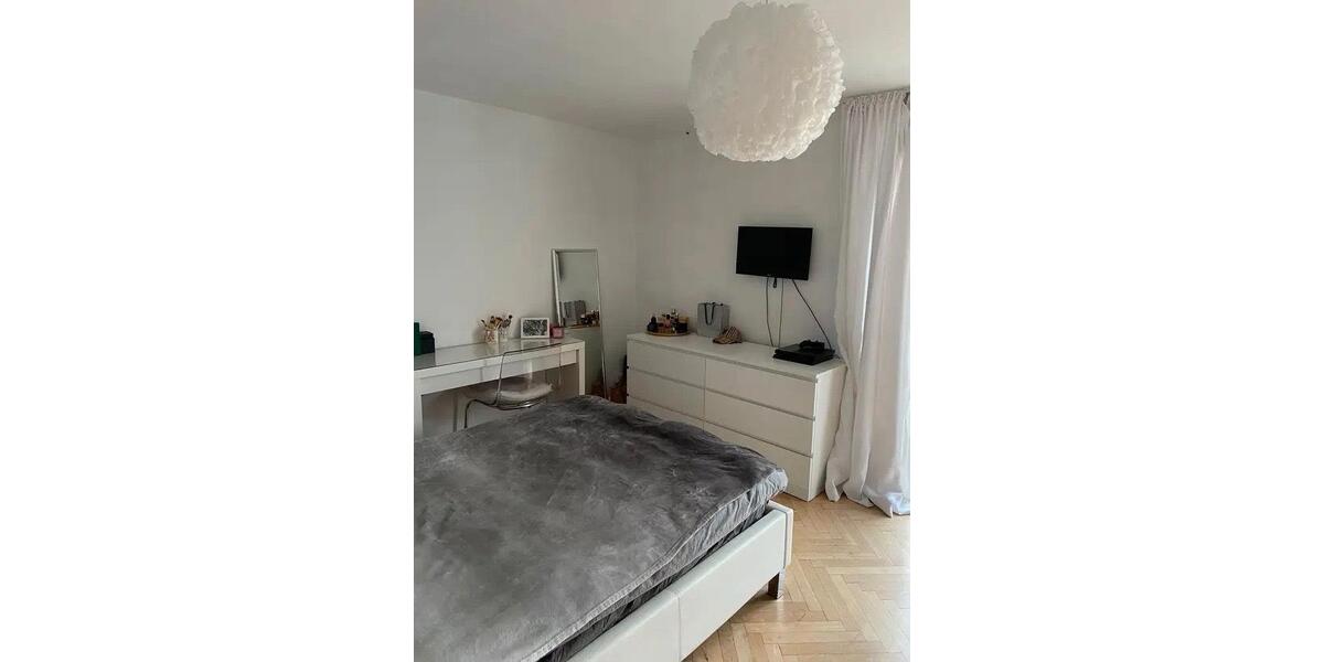 Dachgeschoßwohnung Stuttgart Stuttgart-Ost - 2 Zimmer, 50 m&sup2;, 920&euro; | Angebot:25794094