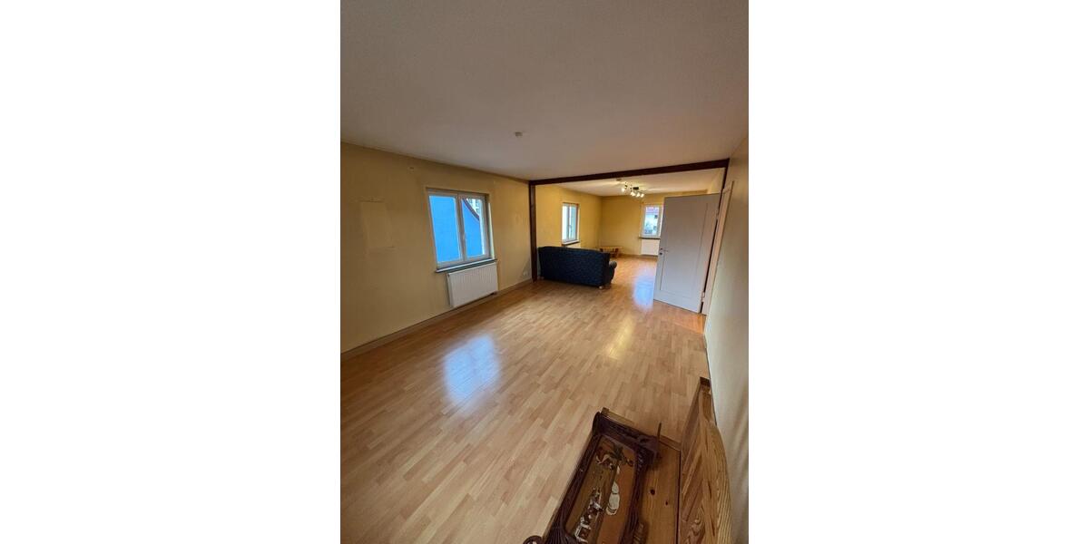 Mehrfamilienhaus, Wohnhaus Korntal-Münchingen Münchingen - 9 Zimmer, 196 m&sup2;, 890.000&euro; | Angebot:24865245