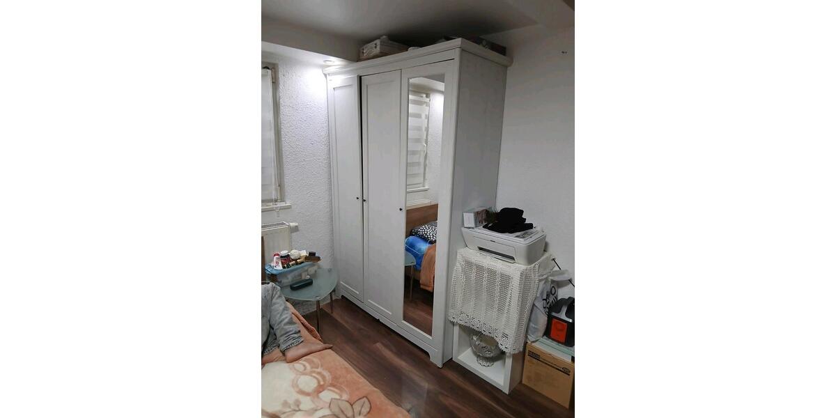 Etagenwohnung Remseck am Neckar - 4.5 Zimmer, 110 m&sup2;, 1.000&euro; | Angebot:25085440