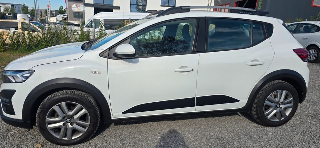 Dacia Sandero 22.800 km 11.990 &euro; Leingarten 74211