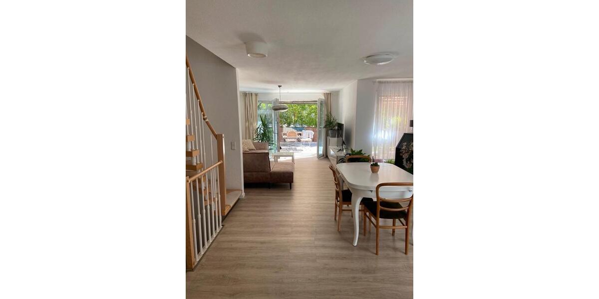 Etagenwohnung Flein - 4 Zimmer, 120 m&sup2;, 1.850&euro; | Angebot:27580443