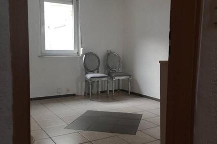 Wohnung Stuttgart Zuffenhausen - 3.5 Zimmer, 90 m&sup2;, 1.090&euro; | Angebot:25860229