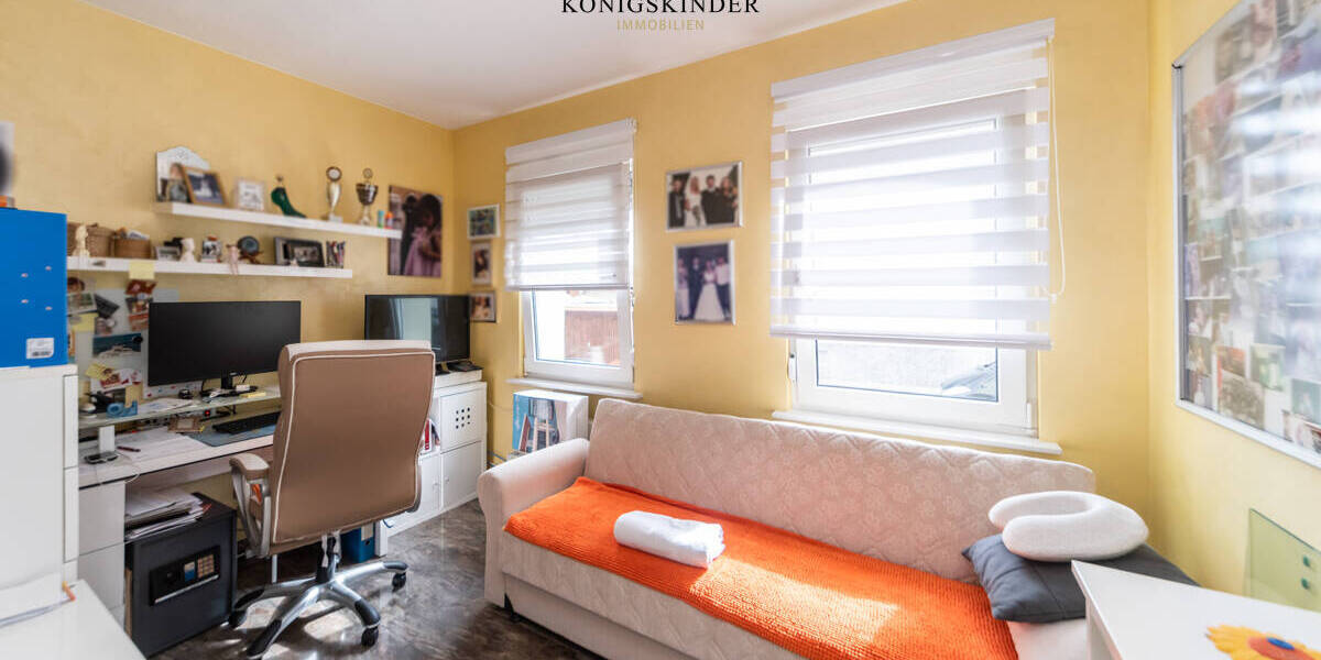 Mehrfamilienhaus, Wohnhaus Stuttgart / Zuffenhausen Zuffenhausen - 1 Zimmer, 330 m&sup2;, 1.299.000&euro; | Angebot:25676005