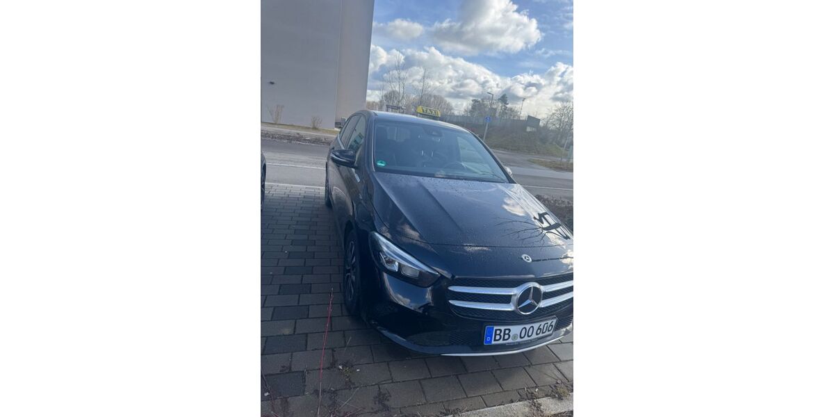 Mercedes-Benz B 180 219.000 km 12.500 &euro; Sindelfingen 71069