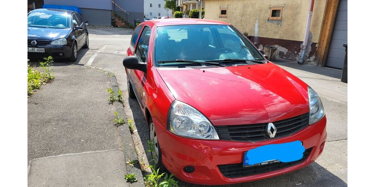 Renault Clio 64.000 km 2.999 &euro; Reichenbach 73262