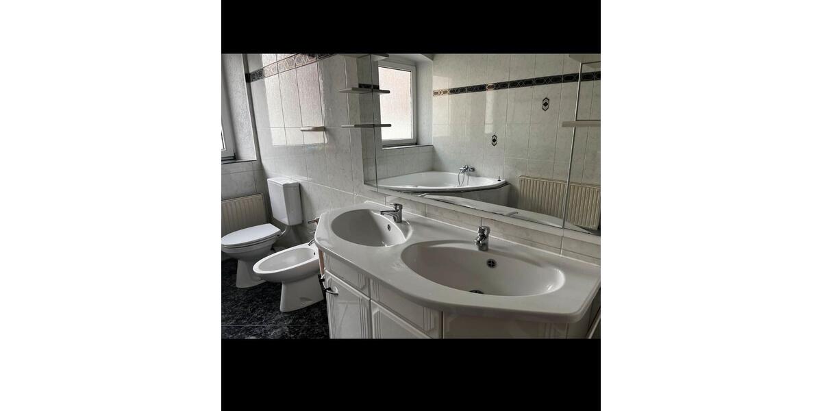 Etagenwohnung Vaihingen an der Enz - 4 Zimmer, 108 m&sup2;, 1.200&euro; | Angebot:25976204