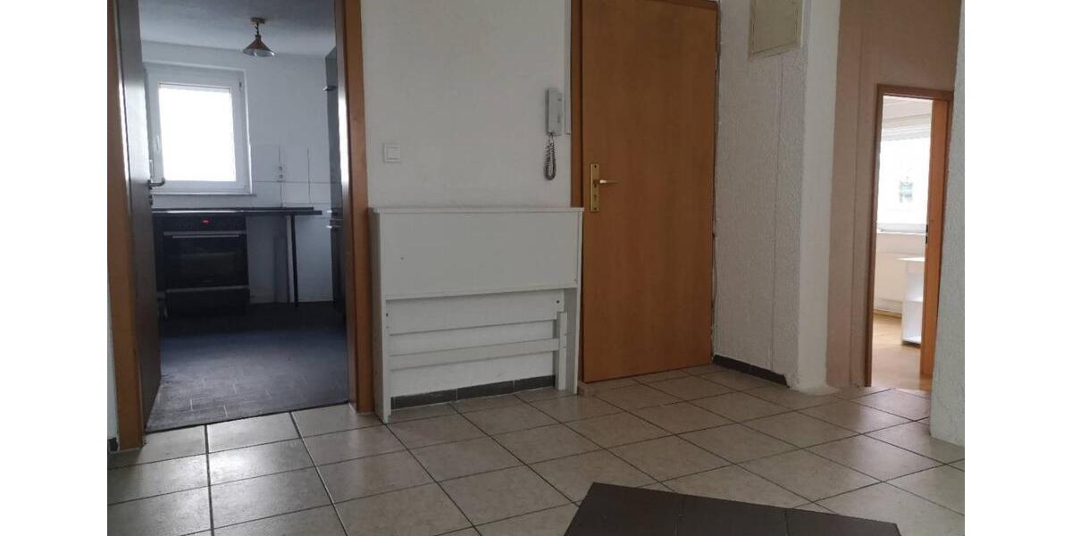 Etagenwohnung Stuttgart Zuffenhausen - 3.5 Zimmer, 90 m&sup2;, 1.090&euro; | Angebot:25860229