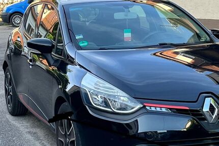 Renault Clio 79.000 km 6.700 &euro; Esslingen Am Neckar 73734