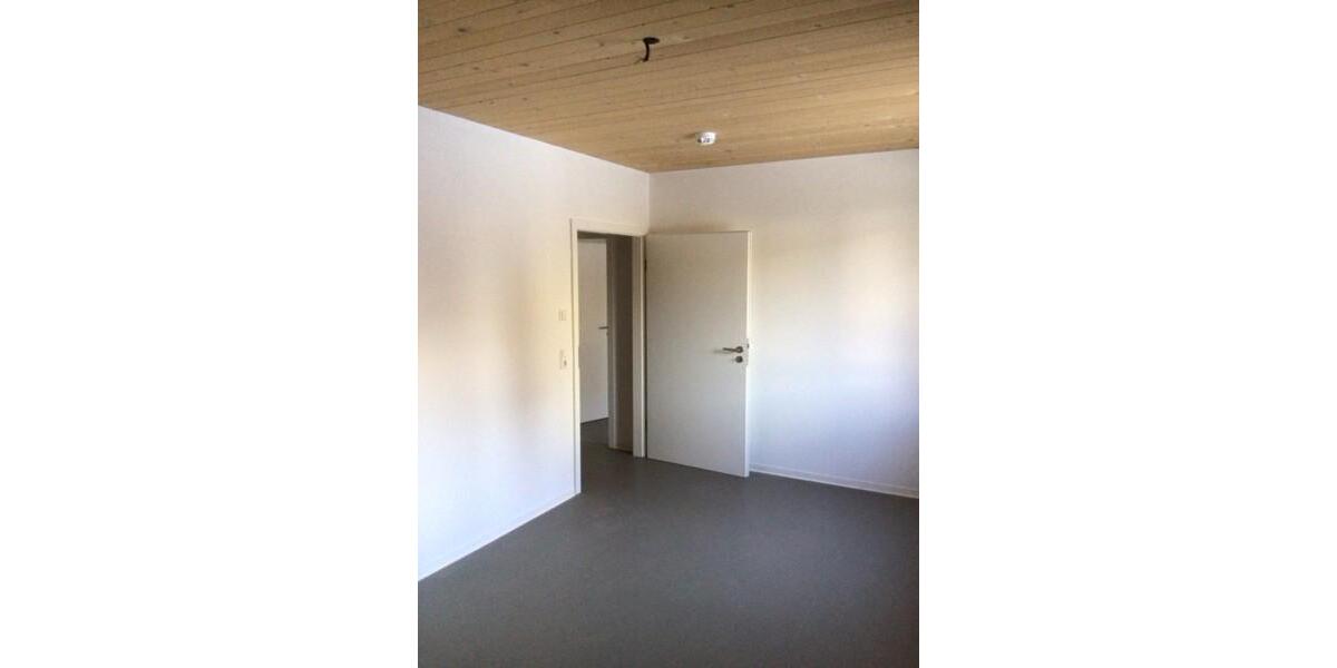 Erdgeschoßwohnung Kornwestheim - 4 Zimmer, 95 m&sup2;, 1.381&euro; | Angebot:24755000