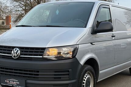 VW T6 Transporter 230.895 km 10.699 &euro; Stuttgart 70378