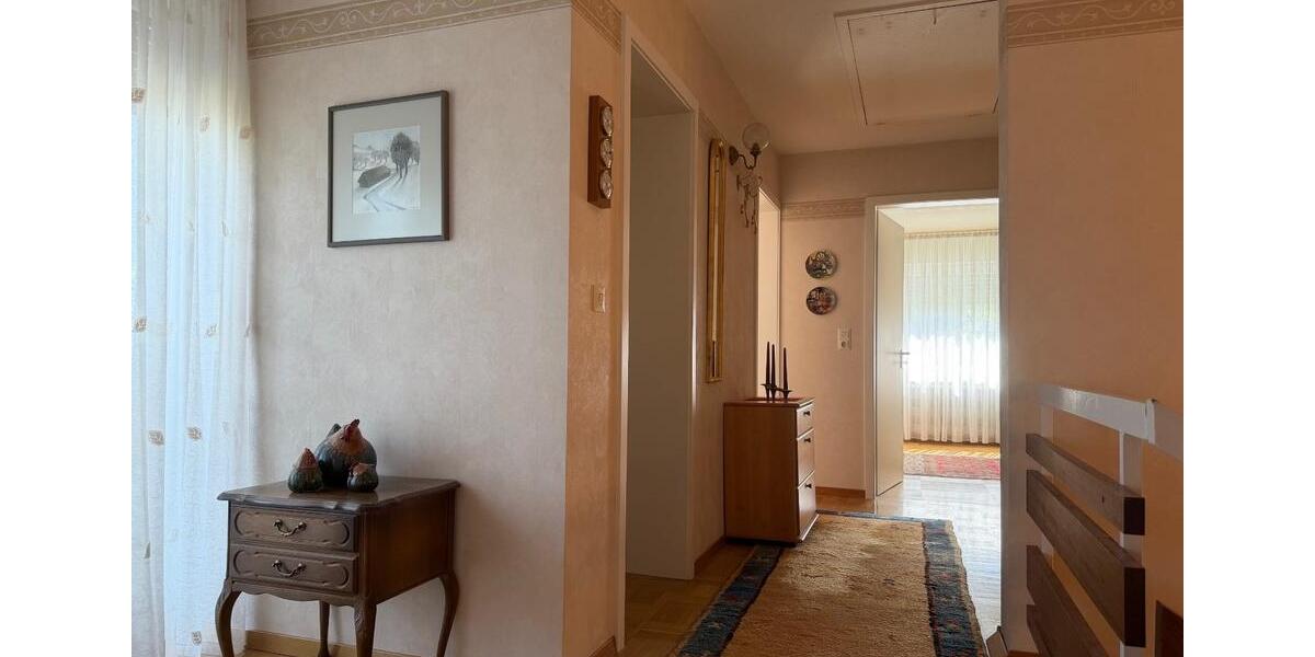 Reihenhaus Backnang - 5.5 Zimmer, 130 m&sup2;, 450.000&euro; | Angebot:26648762