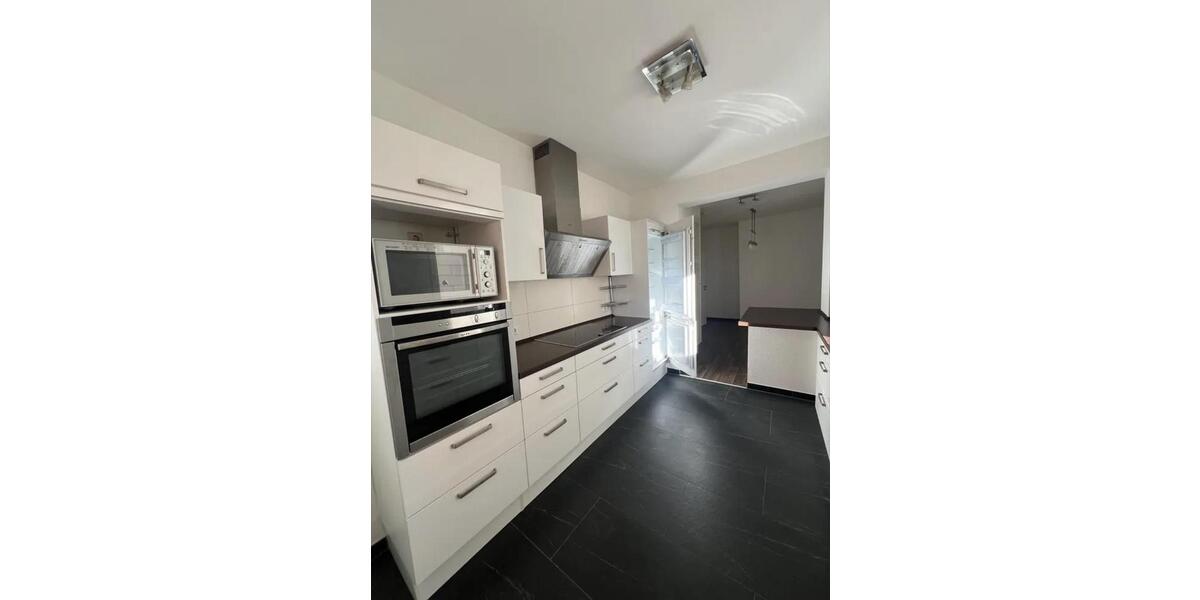 Etagenwohnung Stuttgart Stuttgart-West - 3.5 Zimmer, 97 m&sup2;, 1.750&euro; | Angebot:25956195