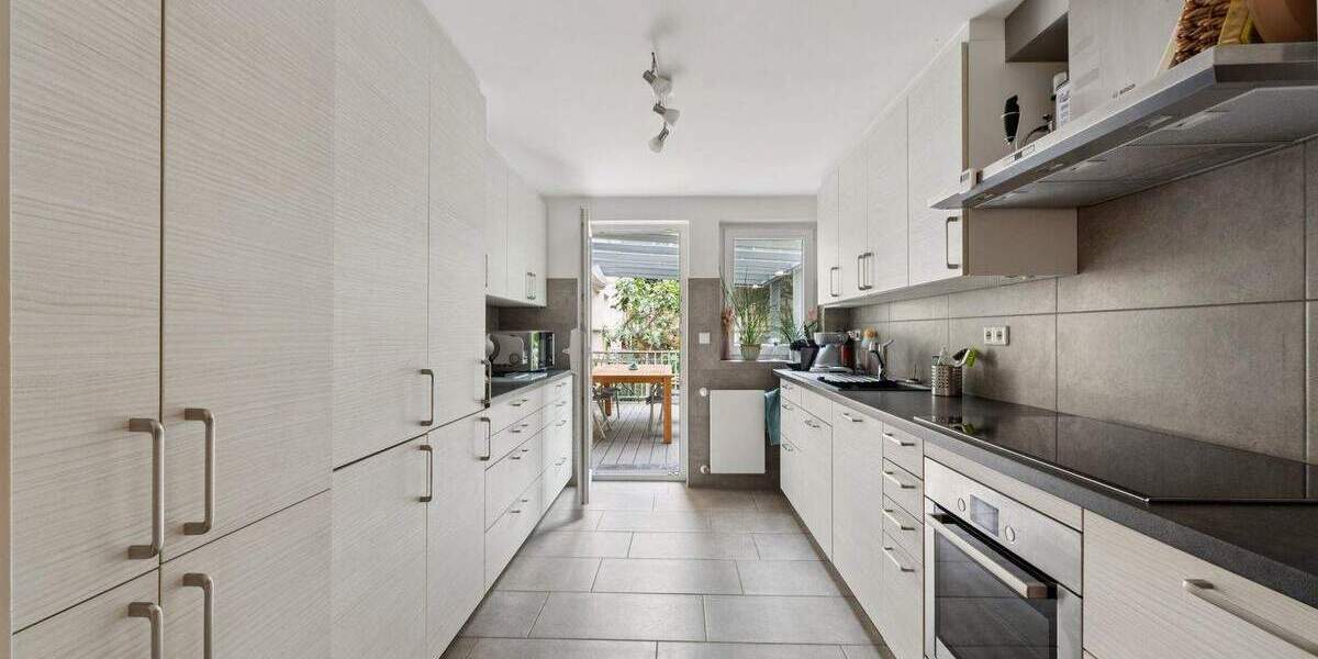 Mehrfamilienhaus, Wohnhaus Oberstenfeld - 8 Zimmer, 210 m&sup2;, 439.000&euro; | Angebot:25746108