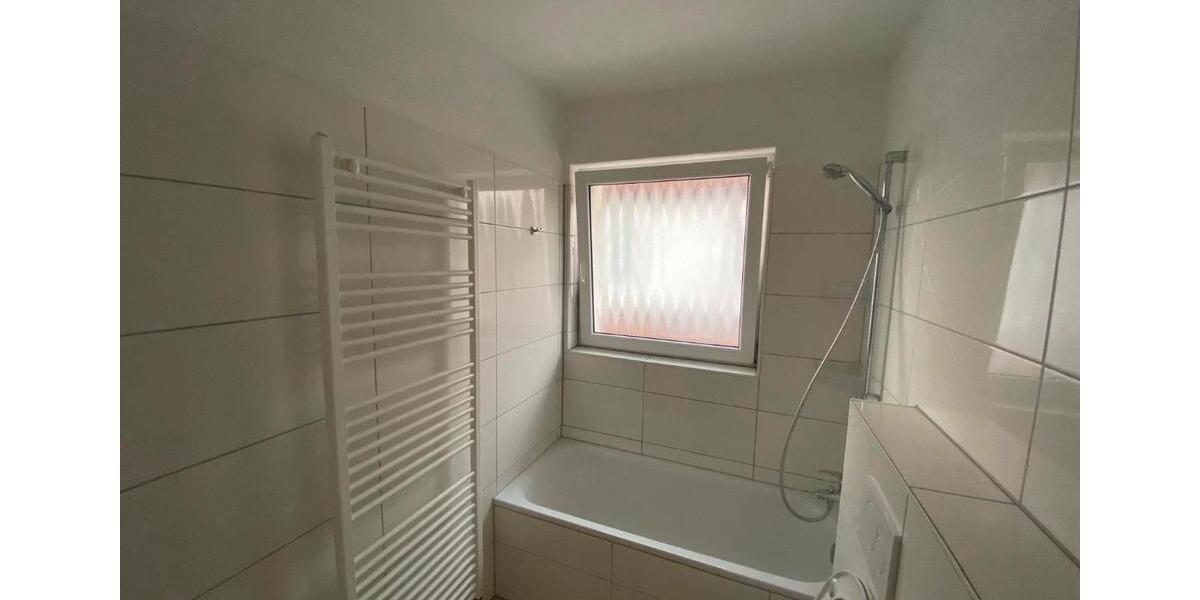 Etagenwohnung Esslingen am Neckar Brühl - 3 Zimmer, 64 m&sup2;, 1.100&euro; | Angebot:25953949