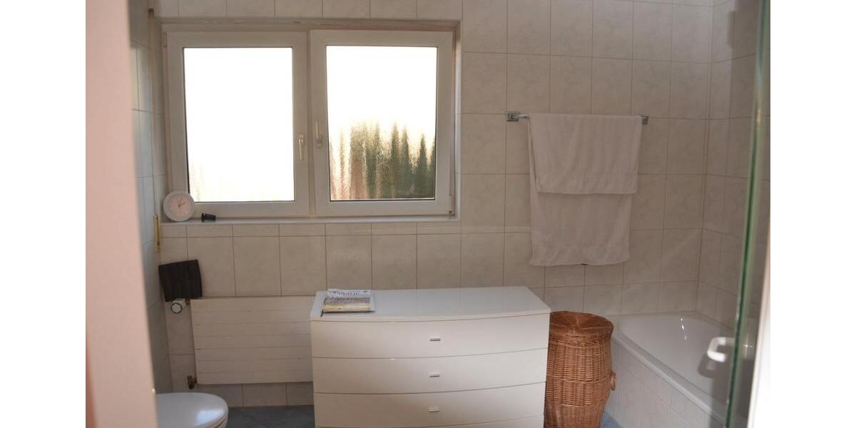 Erdgeschoßwohnung Leonberg - 4.5 Zimmer, 150 m&sup2;, 590.000&euro; | Angebot:26587813