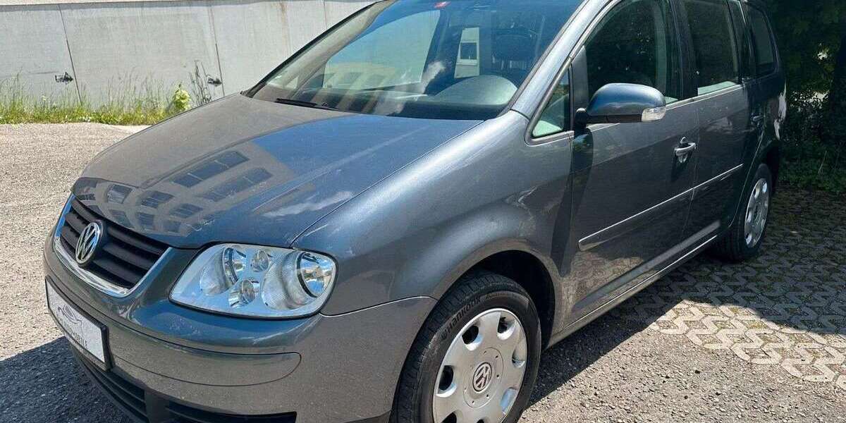 VW Touran 225.000 km 1.200 &euro; Deizisau 73779