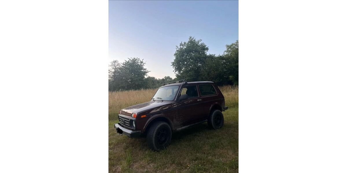 Lada Niva 39.000 km 8.500 &euro; Schorndorf 73614