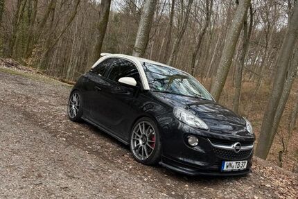 Opel Adam 112.000 km 9.200 &euro; Leutenbach 71397