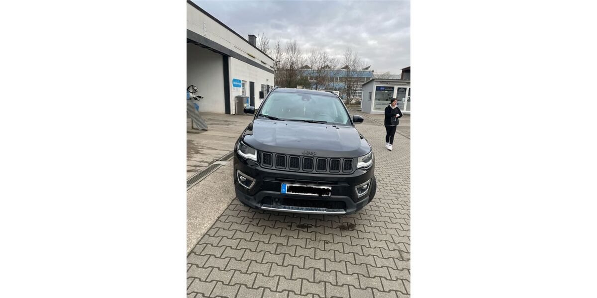 Jeep Compass 79.000 km 14.299 &euro; Freiberg am Neckar 71691