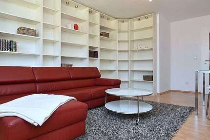 Wohnung Stuttgart Stuttgart-Ost - 2 Zimmer, 54 m&sup2;, 1.990&euro; | Angebot:24668024