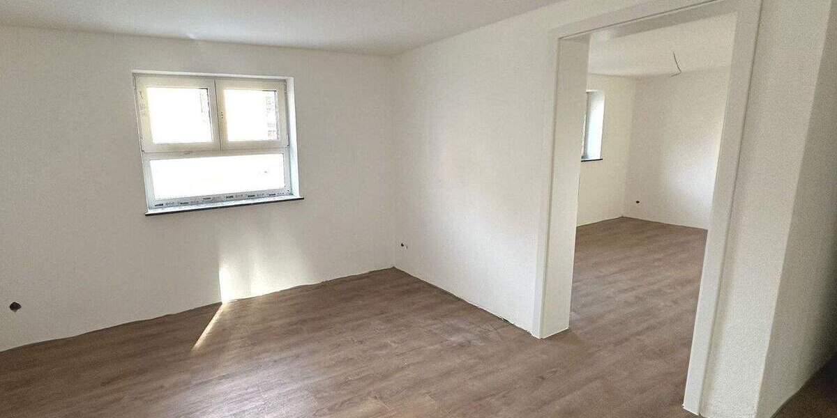 Mehrfamilienhaus, Wohnhaus Schwaikheim - 9 Zimmer, 218 m&sup2;, 749.000&euro; | Angebot:25662282