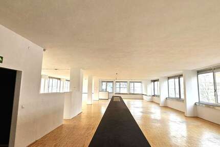 Gewerbeobjekt Stuttgart Feuerbach - 3.611&euro; | Angebot:19946815