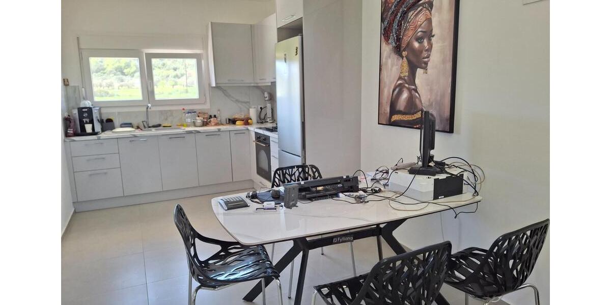 Mehrfamilienhaus, Wohnhaus Stuttgart Luginsland - 4 Zimmer, 120 m&sup2;, 179.000&euro; | Angebot:25902737