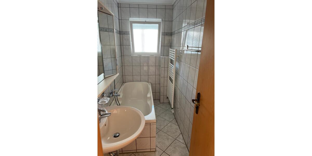Erdgeschoßwohnung Stuttgart Stuttgart-West - 3 Zimmer, 77 m&sup2;, 1.400&euro; | Angebot:25408335