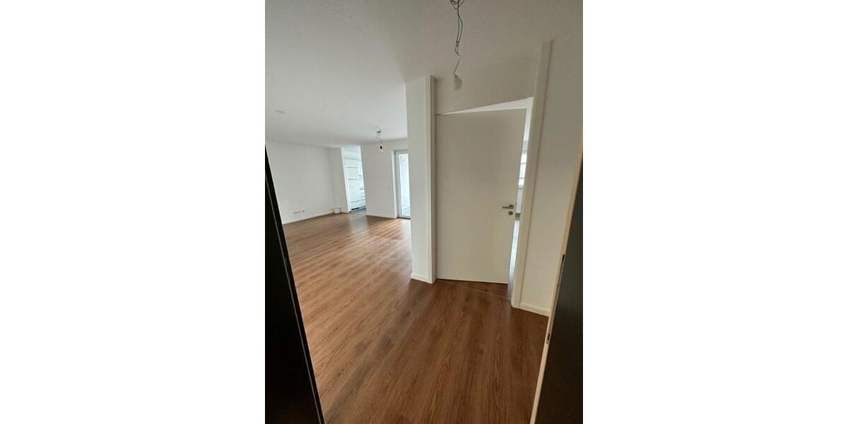 Erdgeschoßwohnung Esslingen am Neckar - 2 Zimmer, 72 m&sup2;, 1.051&euro; | Angebot:26367538