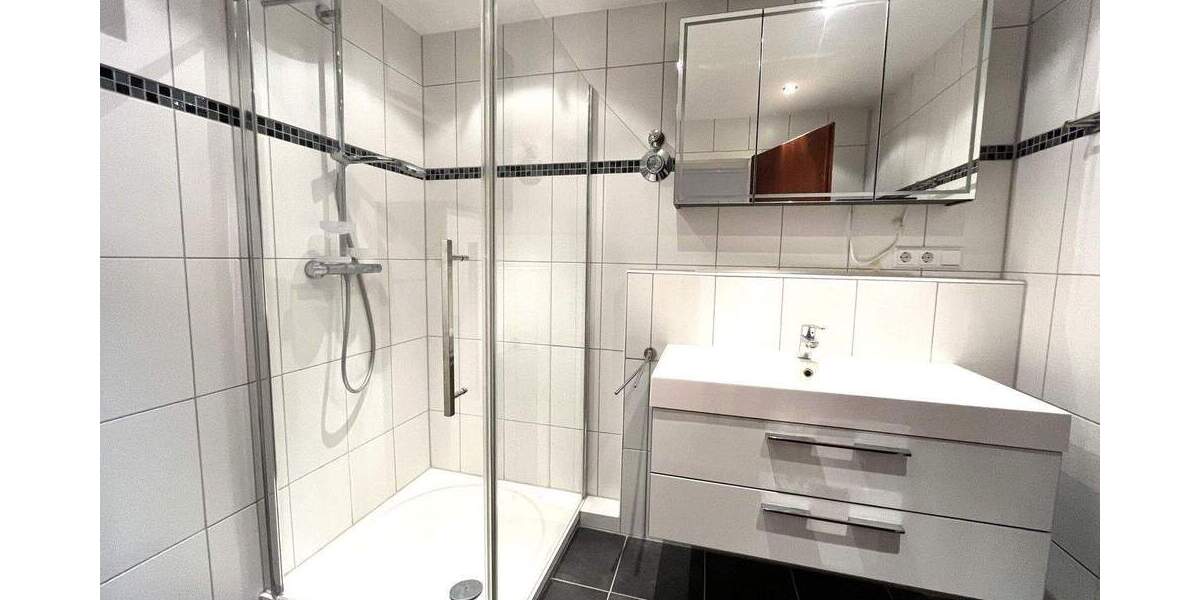 Etagenwohnung Winnenden - 4 Zimmer, 101 m&sup2;, 380.000&euro; | Angebot:25657602