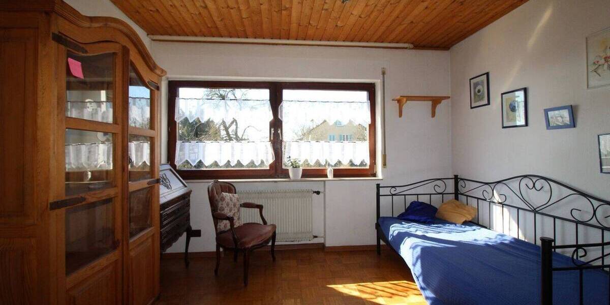 Einfamilienhaus Mühlacker - 7 Zimmer, 210 m&sup2;, 499.000&euro; | Angebot:25749256